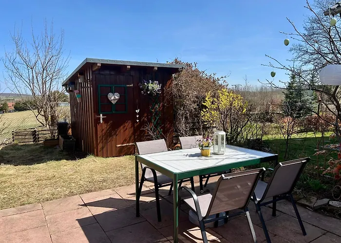 Zum Vogelhaeuschen * هاسلفيلد