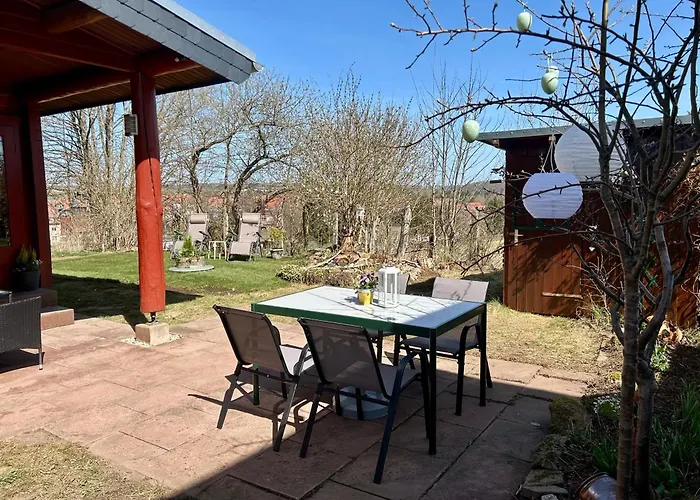 Zum Vogelhaeuschen بيت للعطل